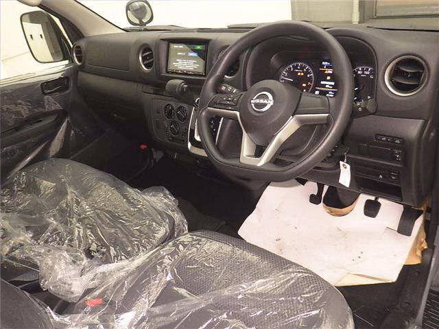 NISSAN CARAVAN