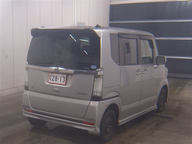 HONDA N-BOX
