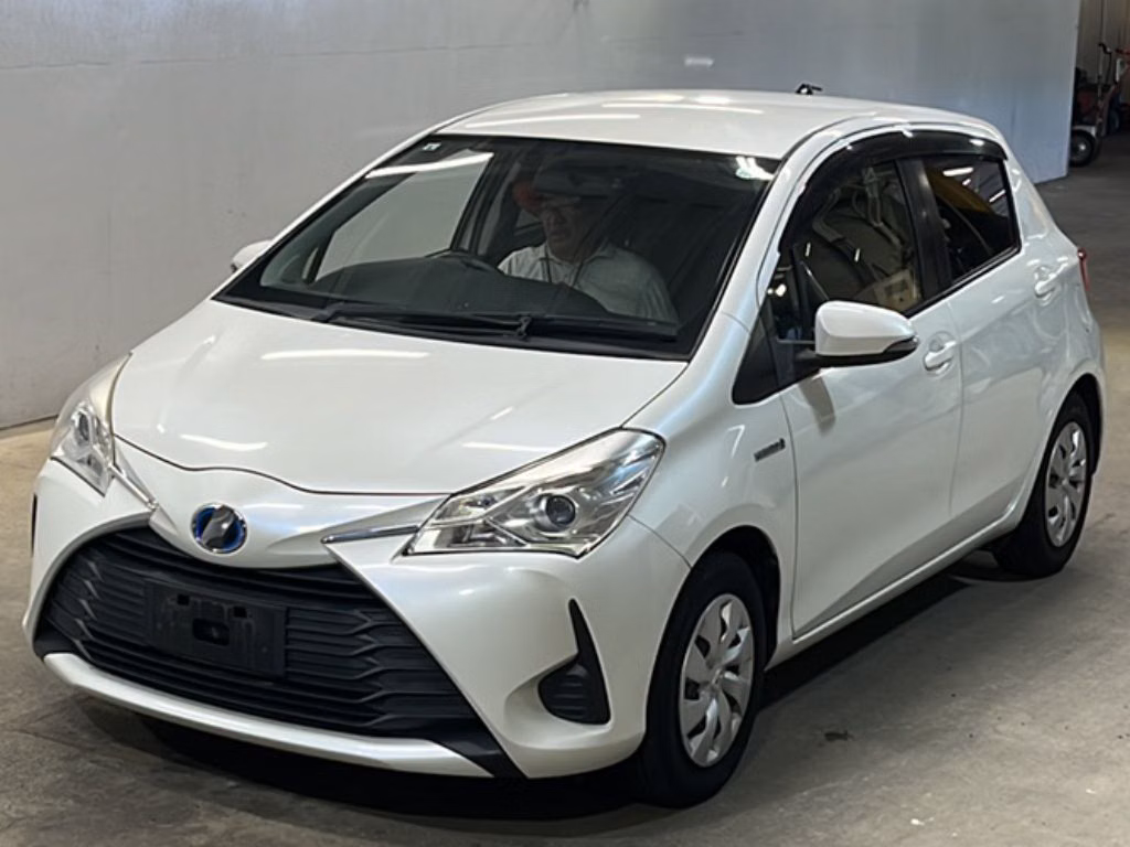 TOYOTA VITZ