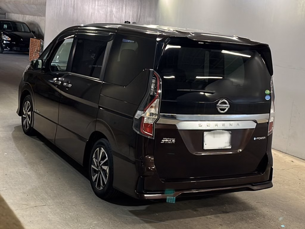NISSAN SERENA