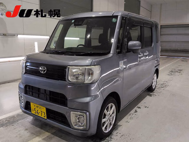 TOYOTA PIXIS MEGA