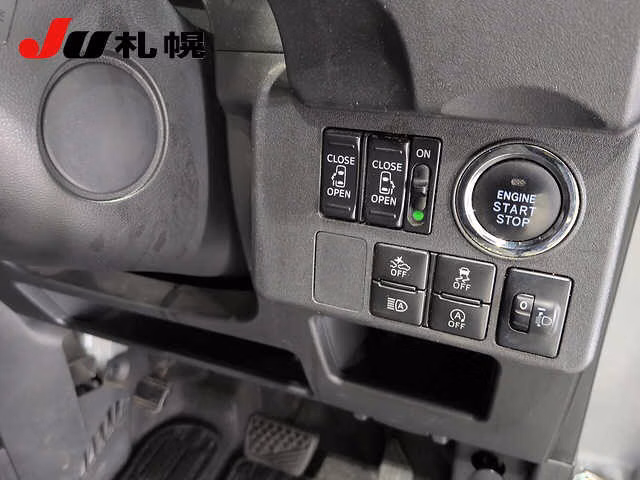 TOYOTA PIXIS MEGA