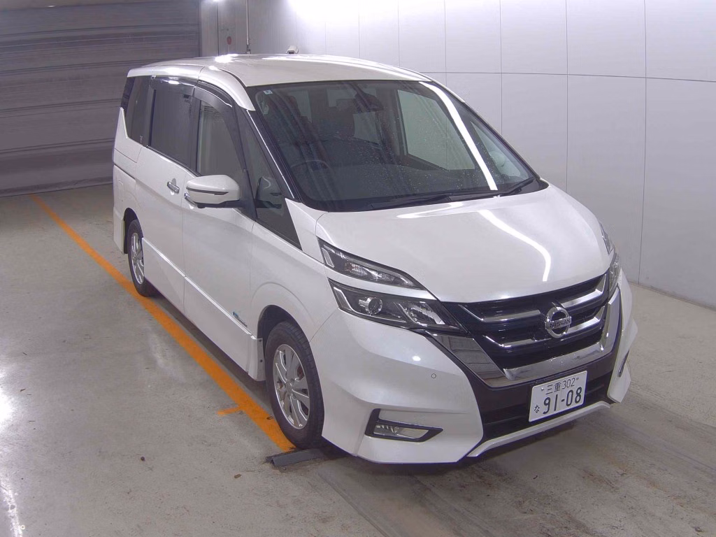 NISSAN SERENA