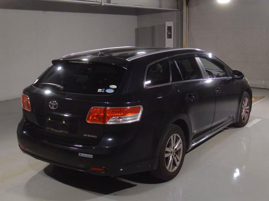 TOYOTA AVENSIS
