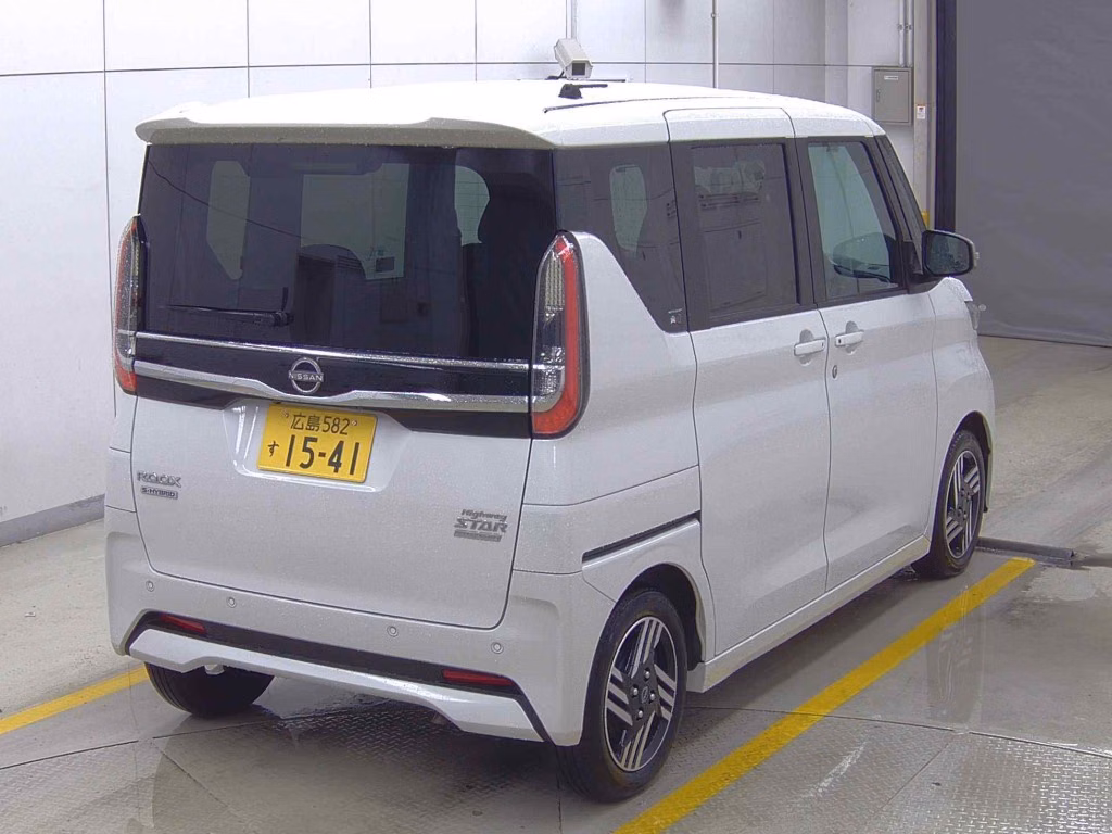 NISSAN ROOX