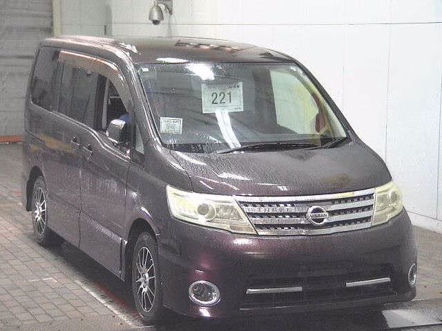 NISSAN SERENA