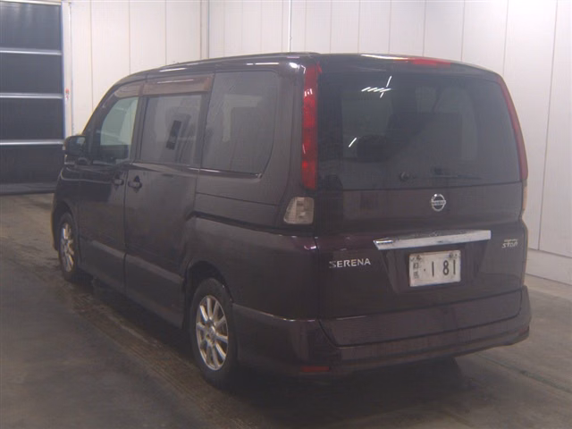NISSAN SERENA