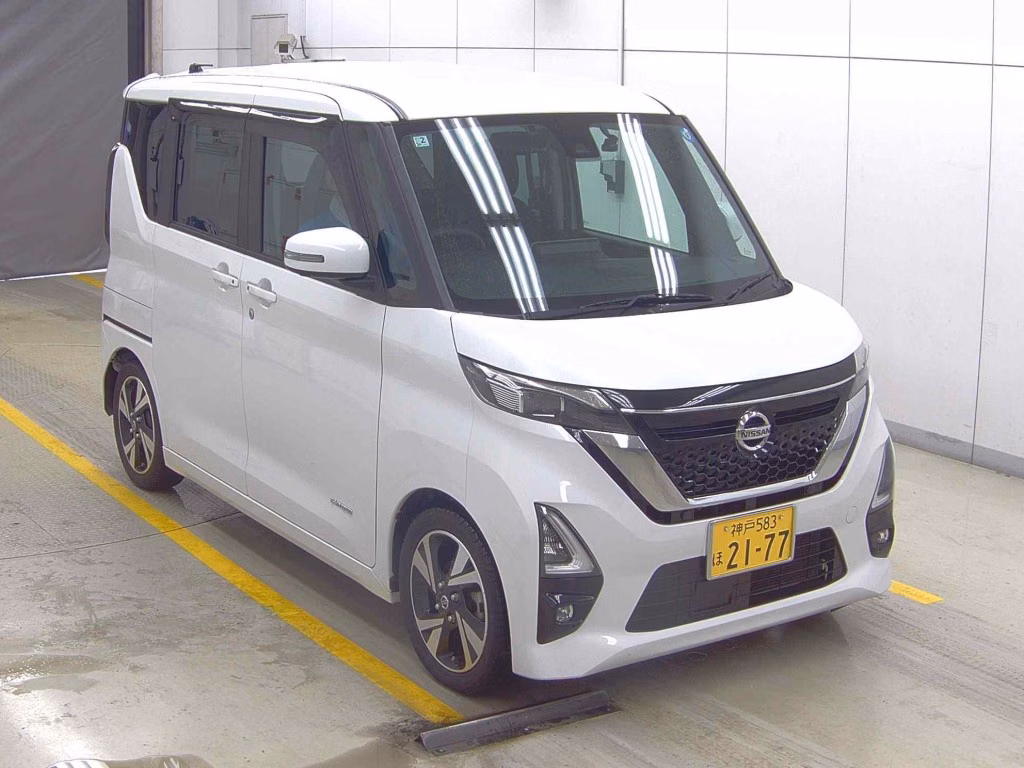 NISSAN ROOX