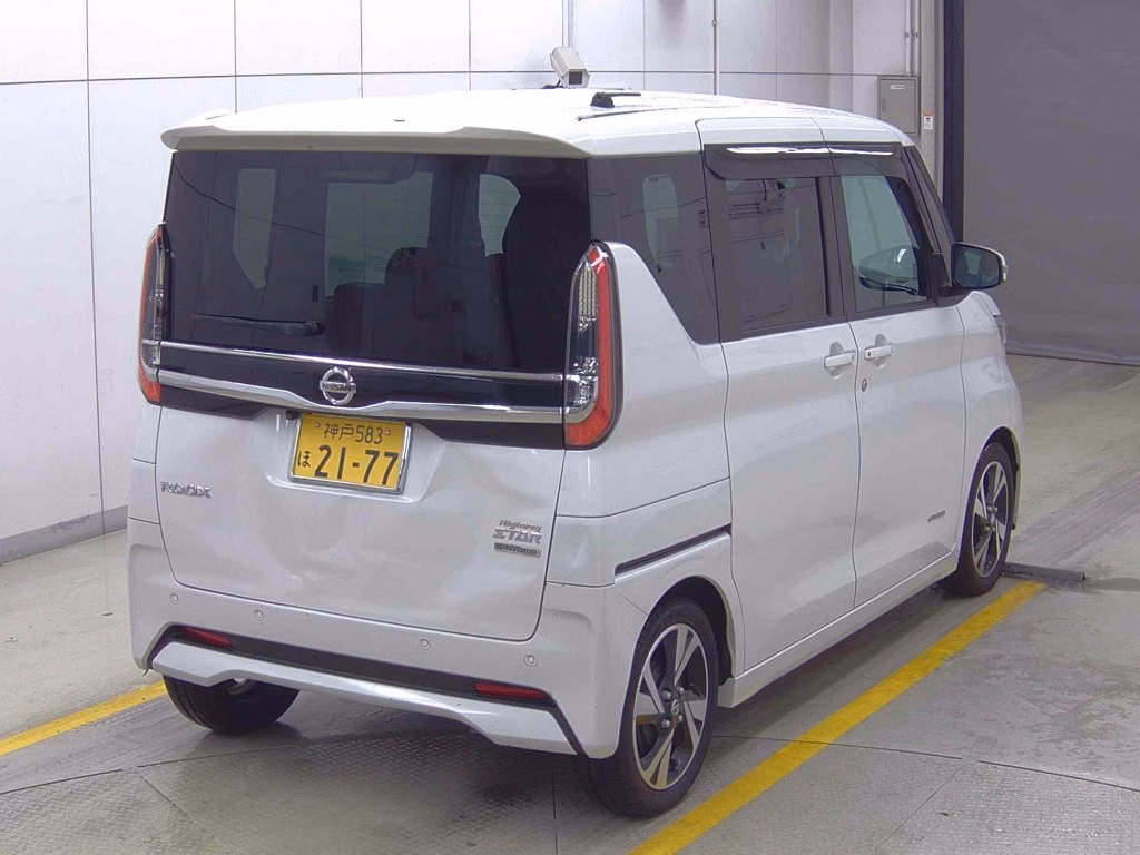 NISSAN ROOX
