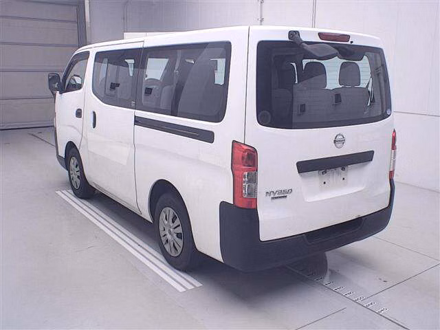 NISSAN NV350 CARAVAN