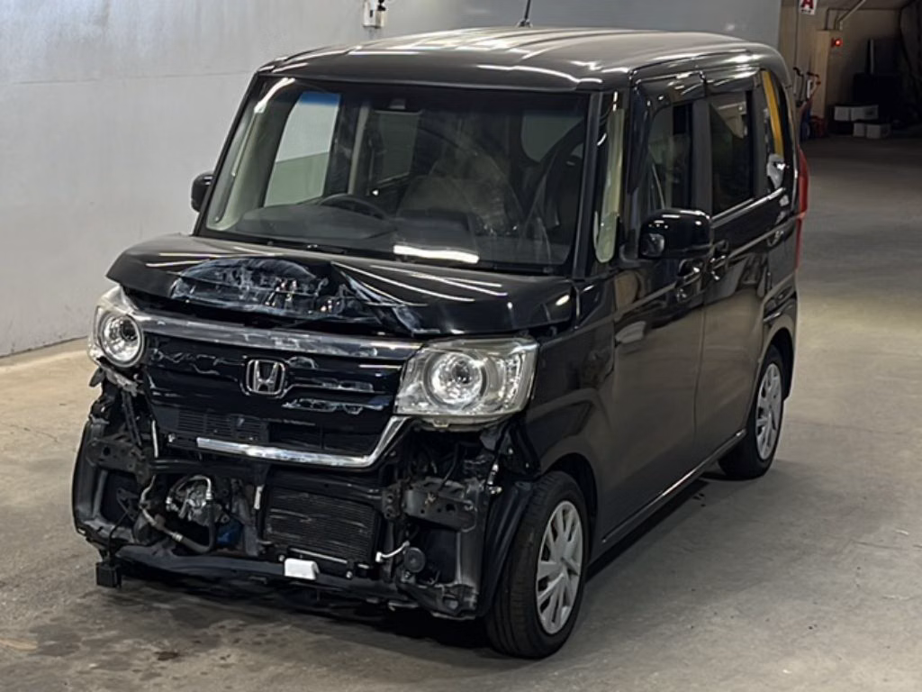 HONDA N-BOX