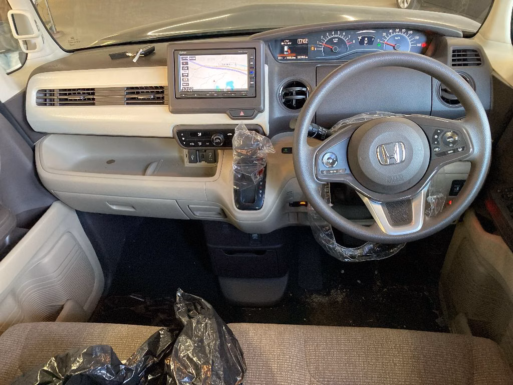 HONDA N-BOX