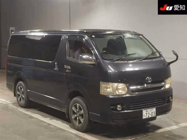 TOYOTA REGIUS ACE