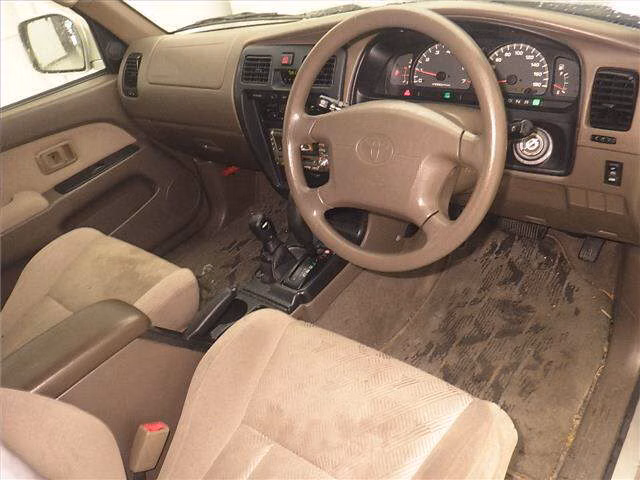 TOYOTA HILUX SURF
