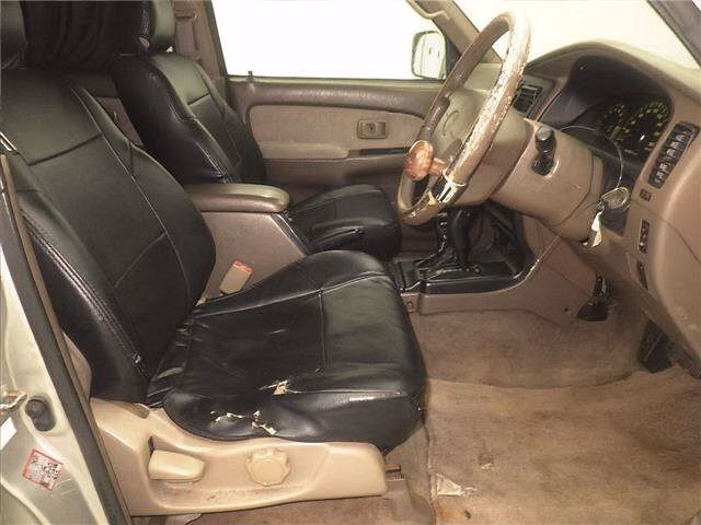 TOYOTA HILUX SURF