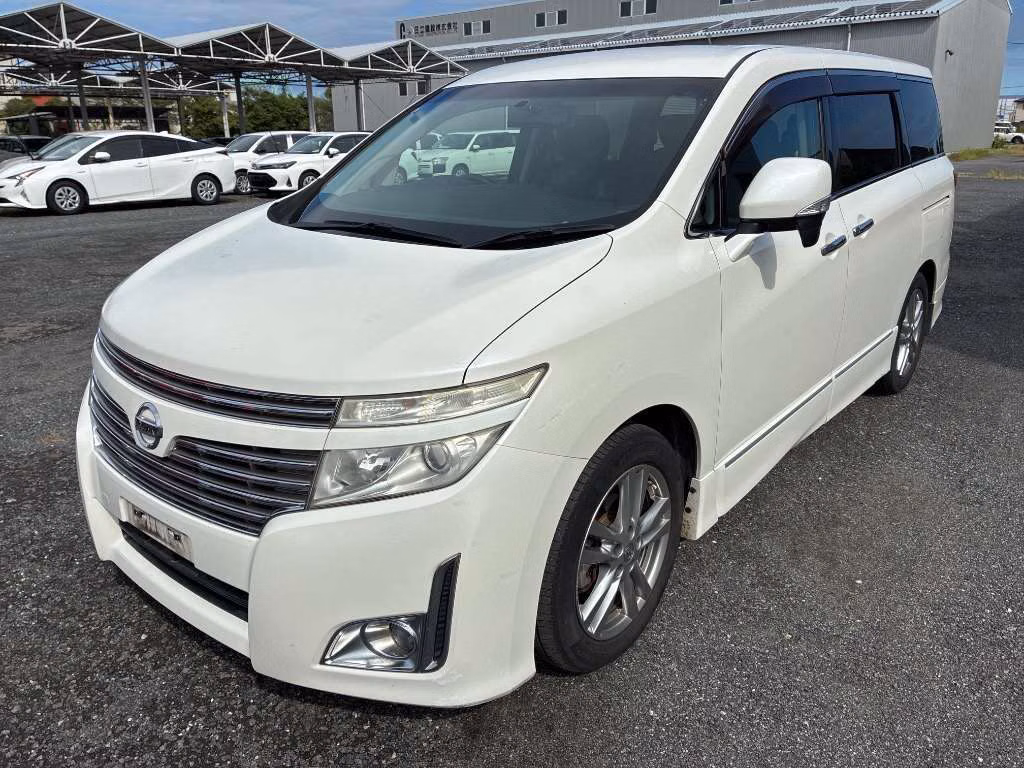NISSAN ELGRAND