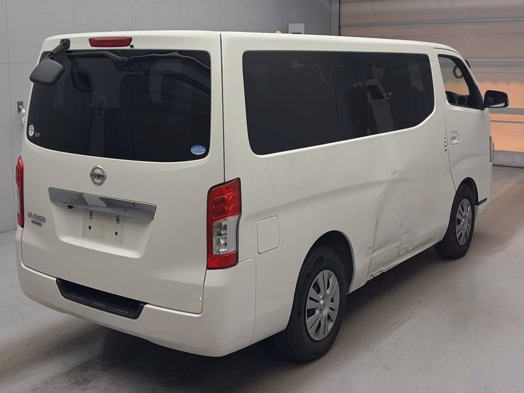 NISSAN NV350 CARAVAN
