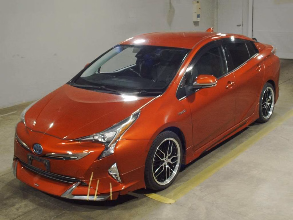 TOYOTA PRIUS