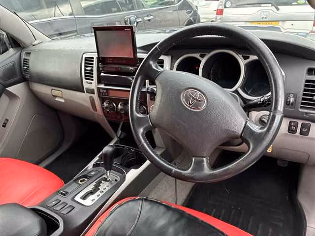 TOYOTA HILUX SURF