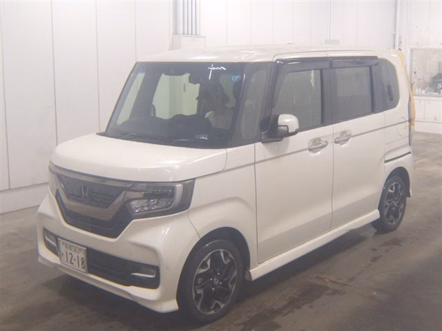 HONDA N-BOX