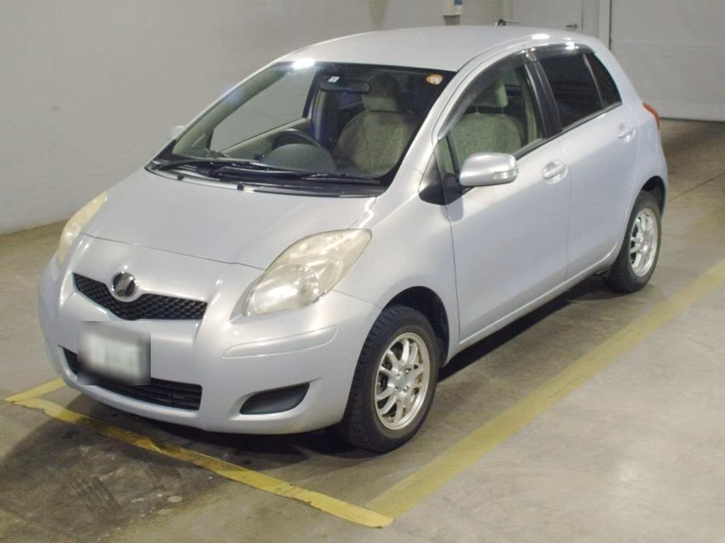 TOYOTA VITZ