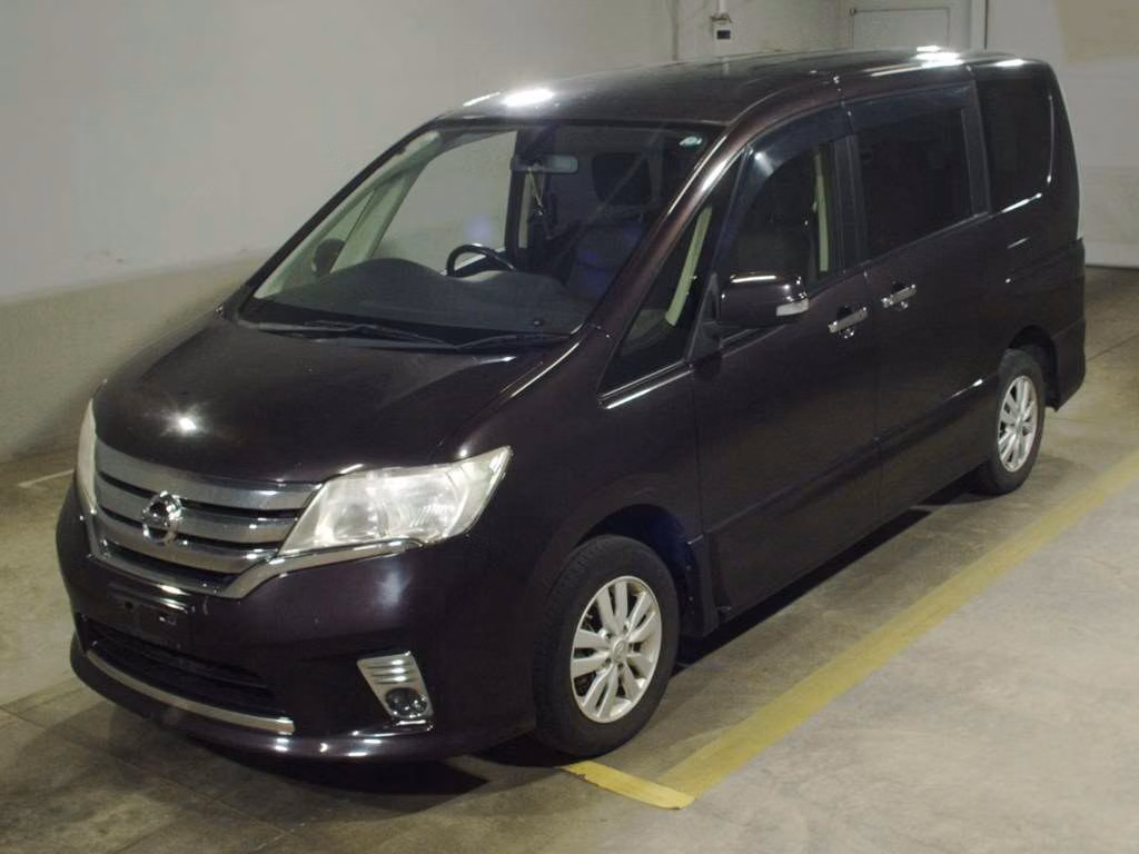 NISSAN SERENA