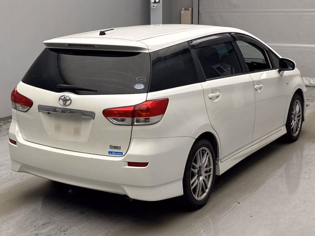 TOYOTA WISH