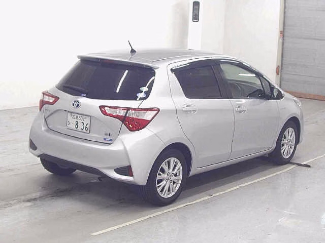 TOYOTA VITZ