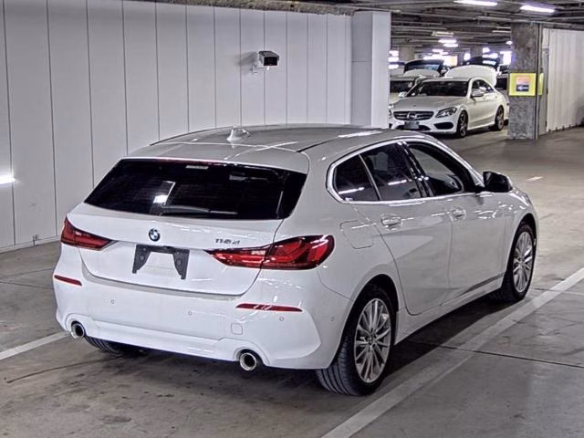 BMW 1-SERIES