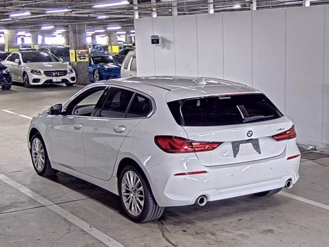 BMW 1-SERIES