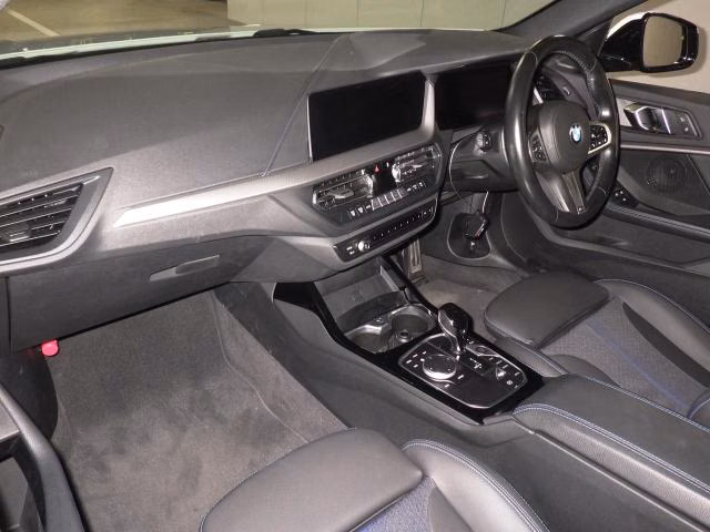 BMW 1-SERIES