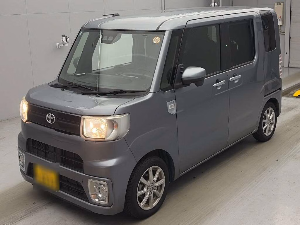 TOYOTA PIXIS MEGA
