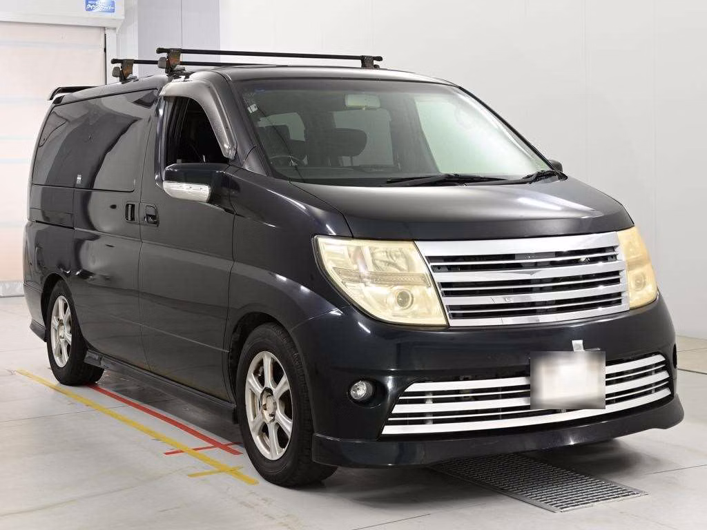 NISSAN ELGRAND