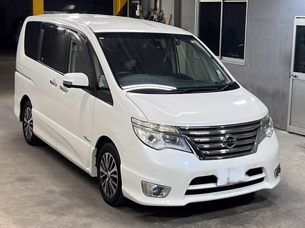 NISSAN SERENA