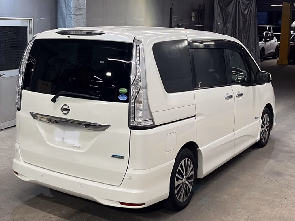 NISSAN SERENA