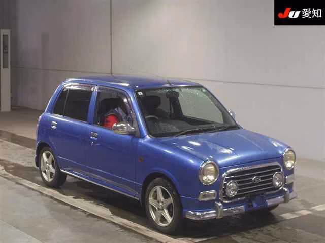 Daihatsu Mira Gino