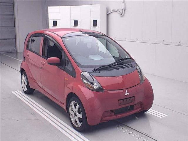 Mitsubishi i