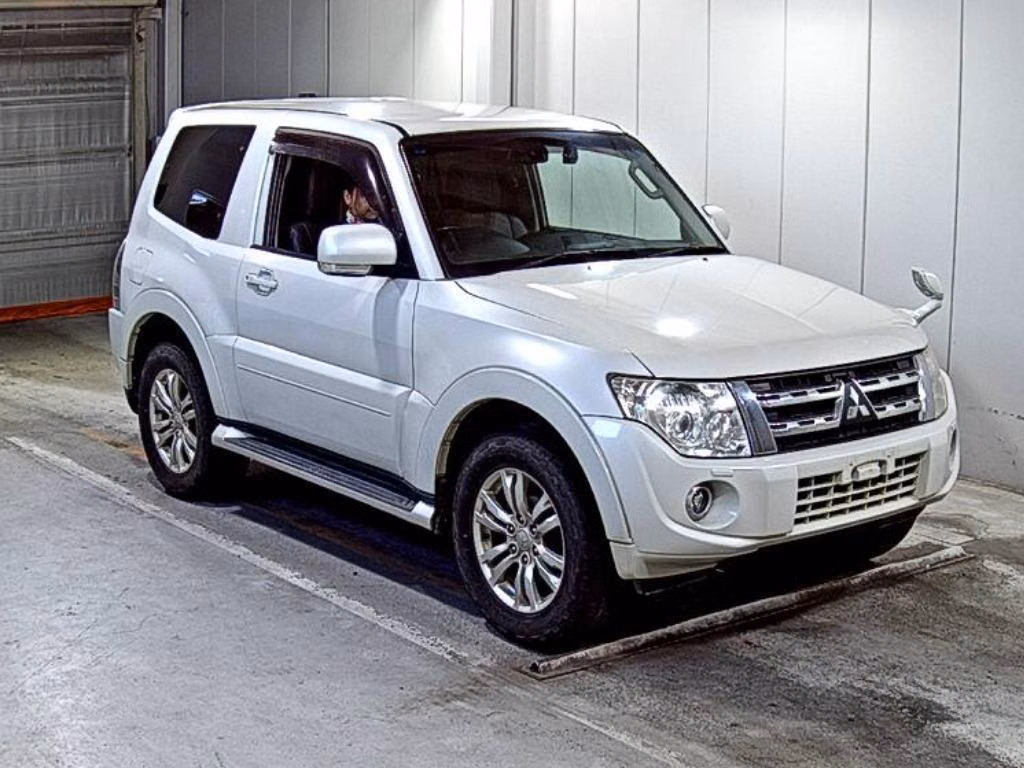 Mitsubishi Montero, V88W