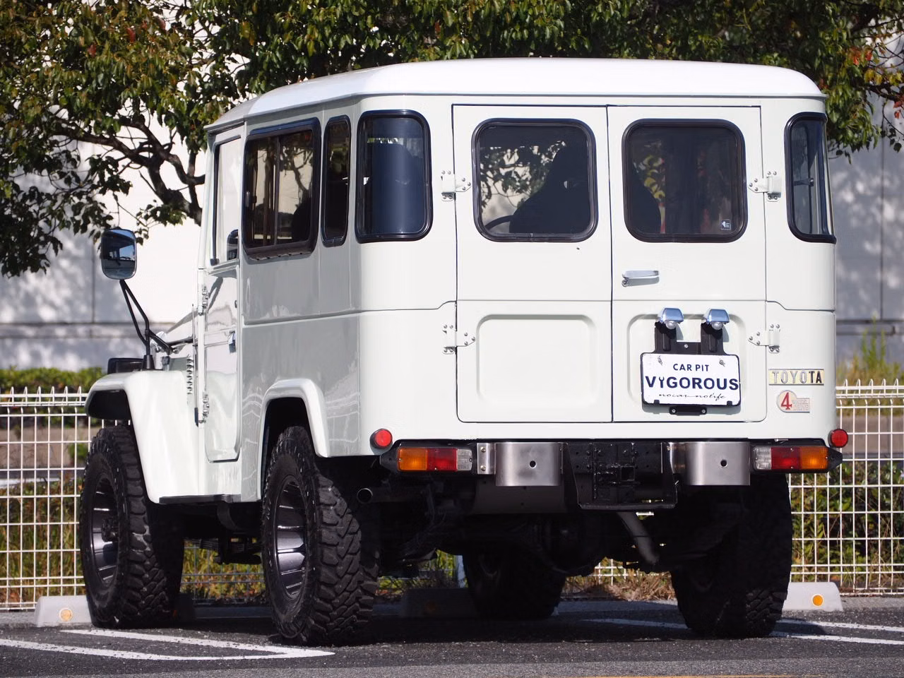 Toyota Land Cruiser, BJ41V, BJ44V, FJ40V