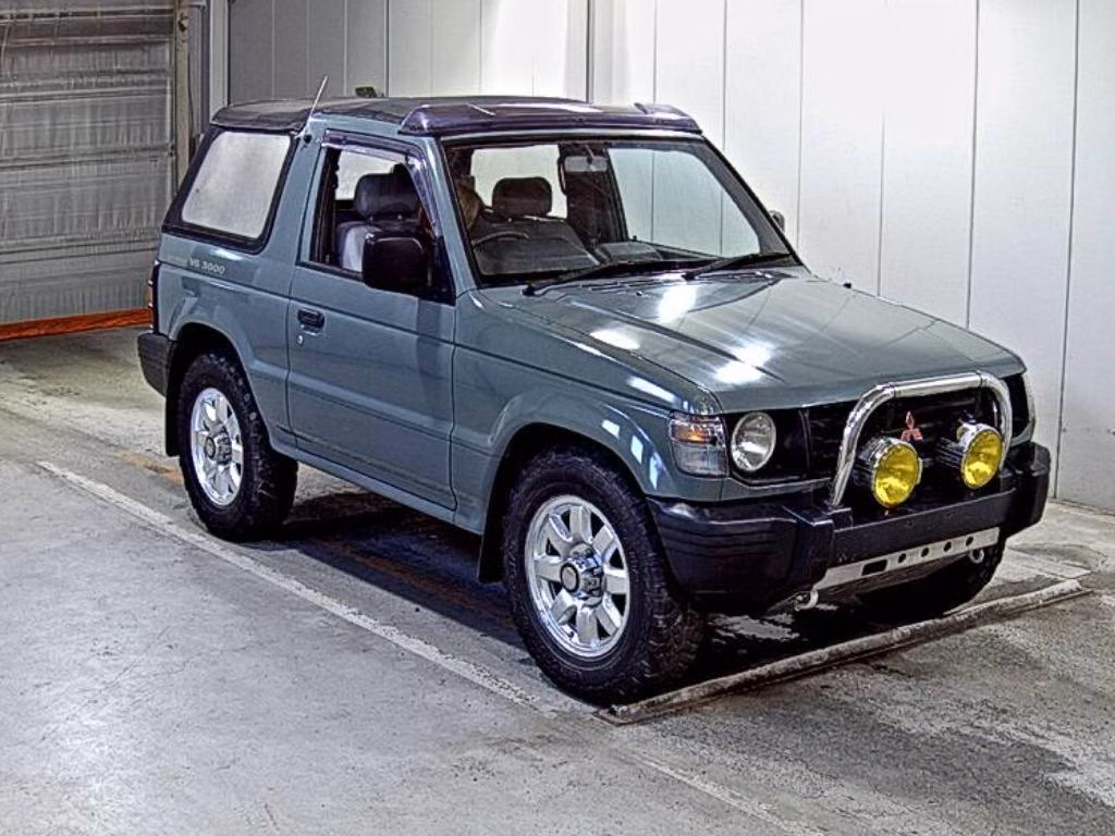 Mitsubishi Pajero, V26C, V23C
