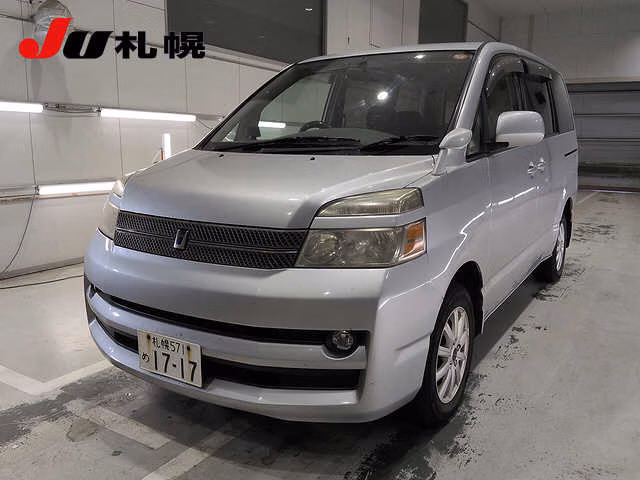 Toyota Voxy, AZR65G, AZR60G
