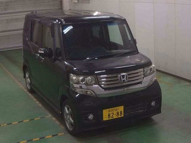 Honda N-BOX+, JF1, JF2