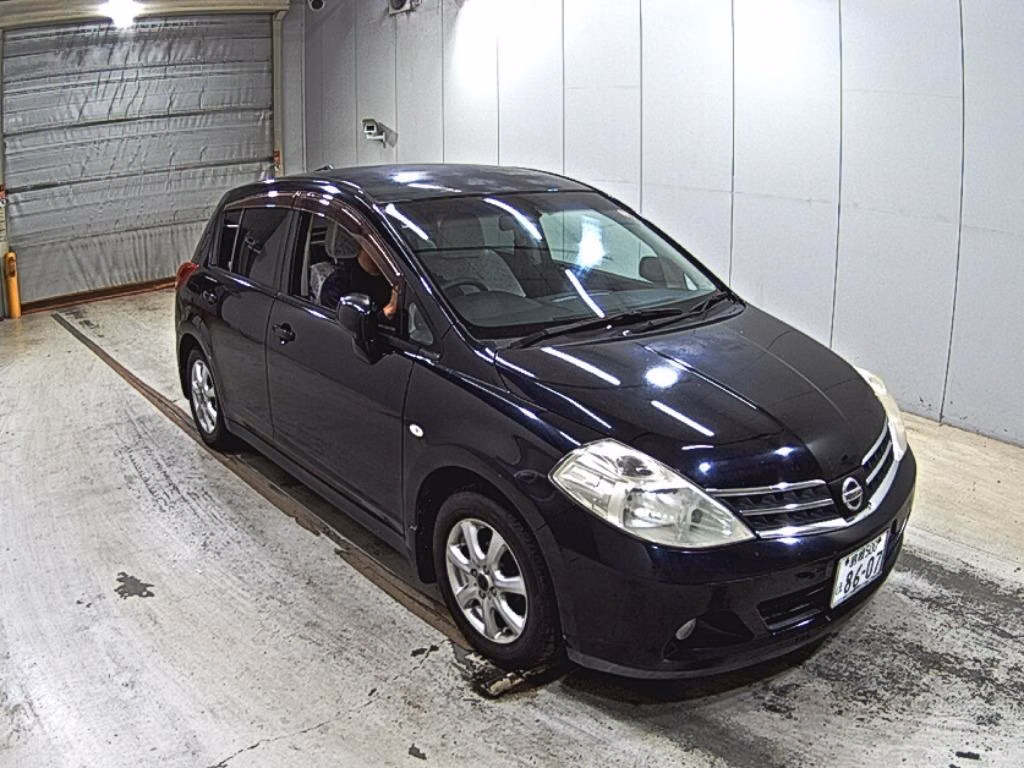 Nissan Tiida, C11