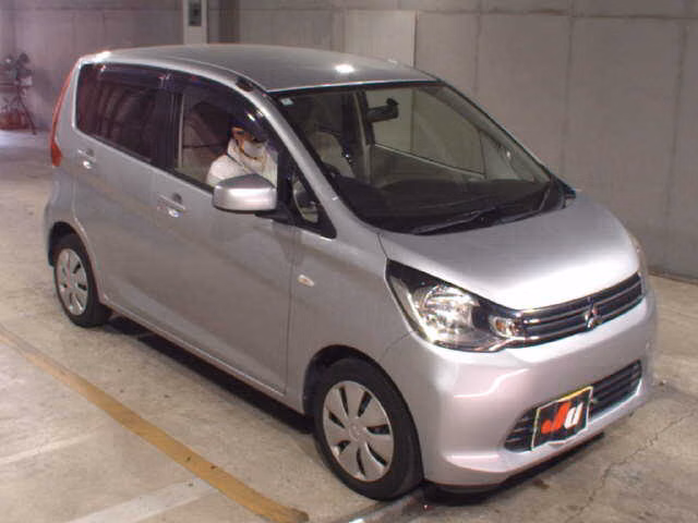 Mitsubishi ek Custom, B11W