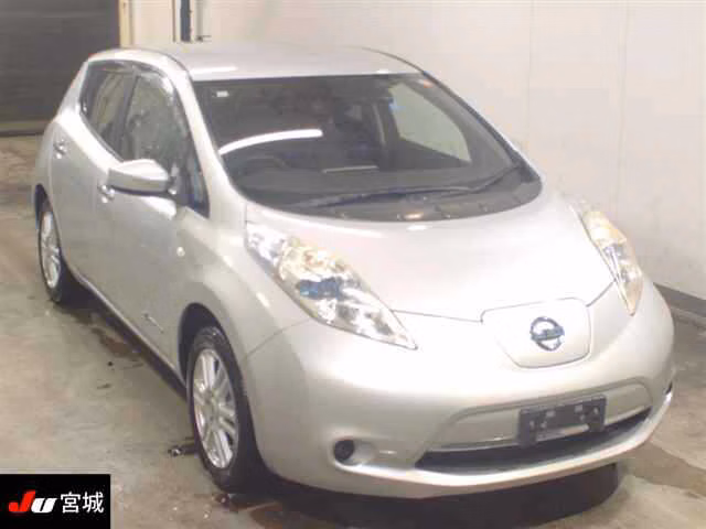 Nissan Leaf, AZE0, ZE0