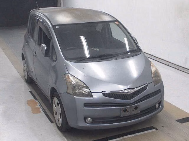 Toyota Ractis, NCP100, NCP105, SCP100