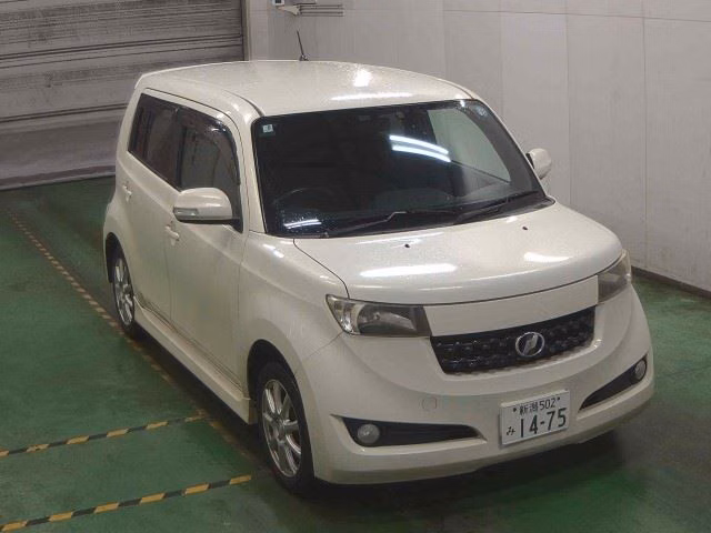 Toyota bB, QNC20, QNC21, QNC25