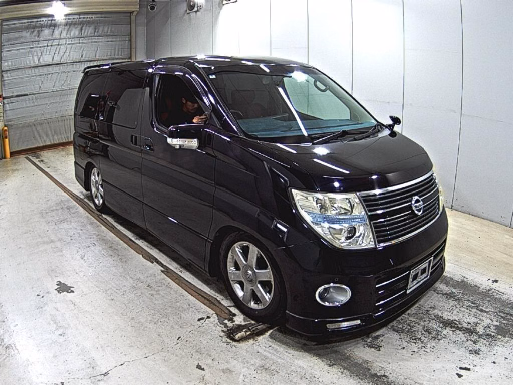 Nissan Elgrand, E51, NE51